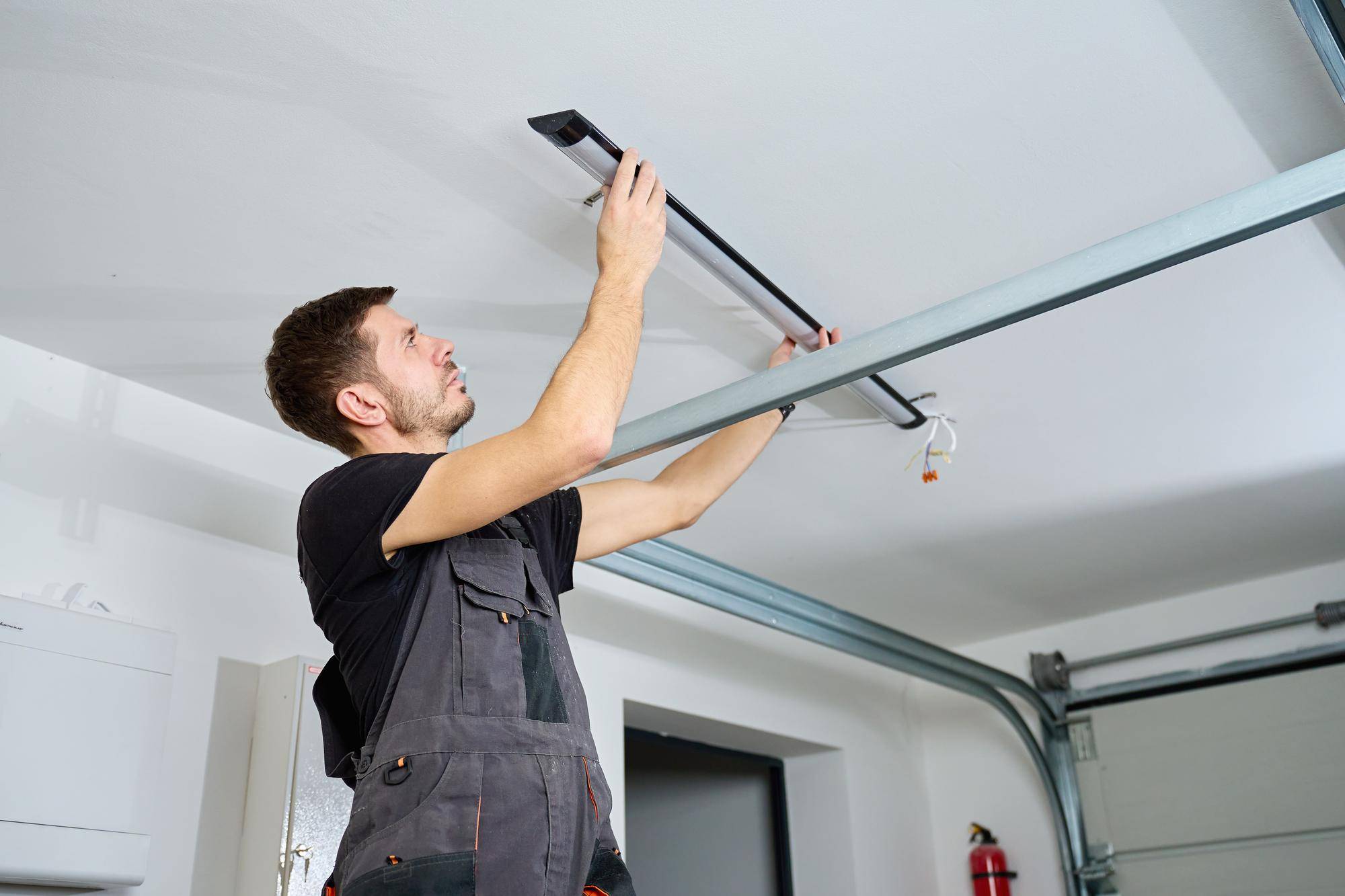 Jak zrobić instalację elektryczną w garażu samodzielnie?