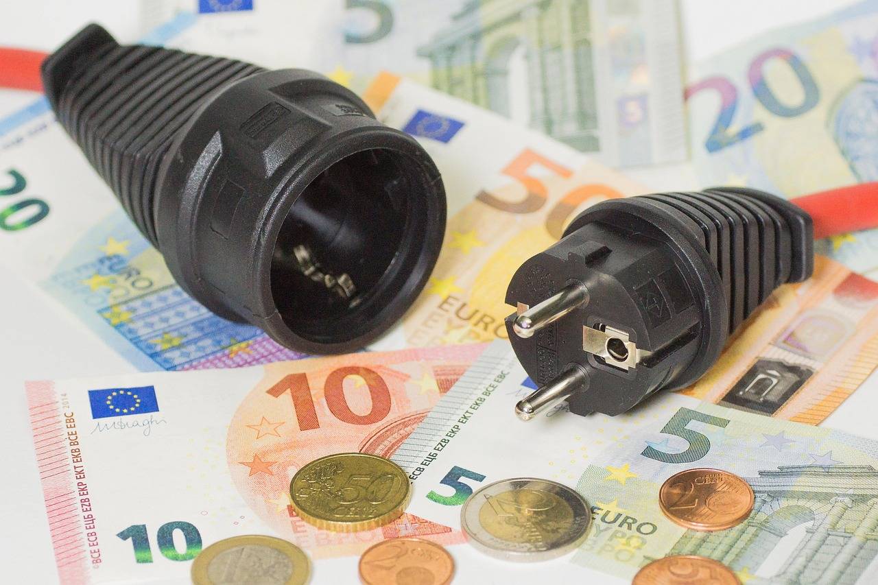 Ile kosztuje odbiór elektryczny domu i od czego zależy cena?