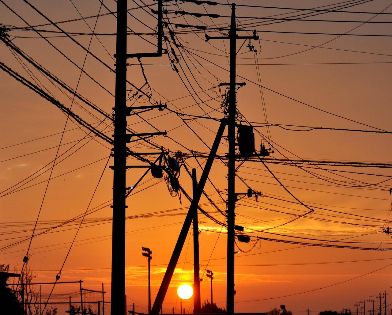 Instalacja elektryczna jak zrobić samemu bezpiecznie i skutecznie?